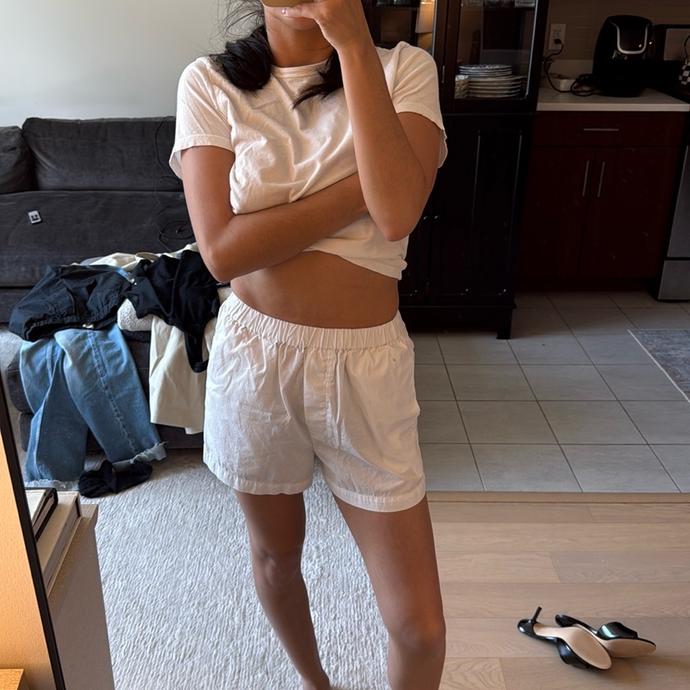 Wilfred Duo-Pack Lightweight Elastic-Waist Shorts in White & Black - Picture 8 of 10